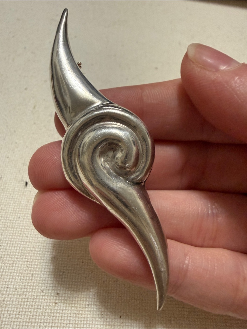 Sterling Silver 925 Sculptural shell-like Swirl Brooch